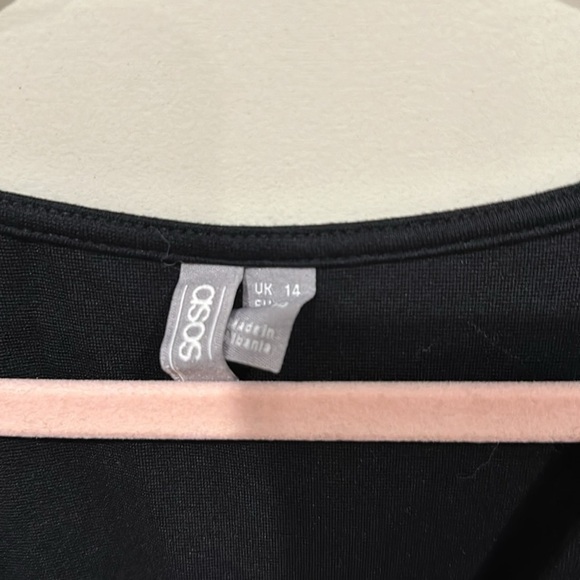 Very cute little black dress and ASOS brand - Picture 3 of 3